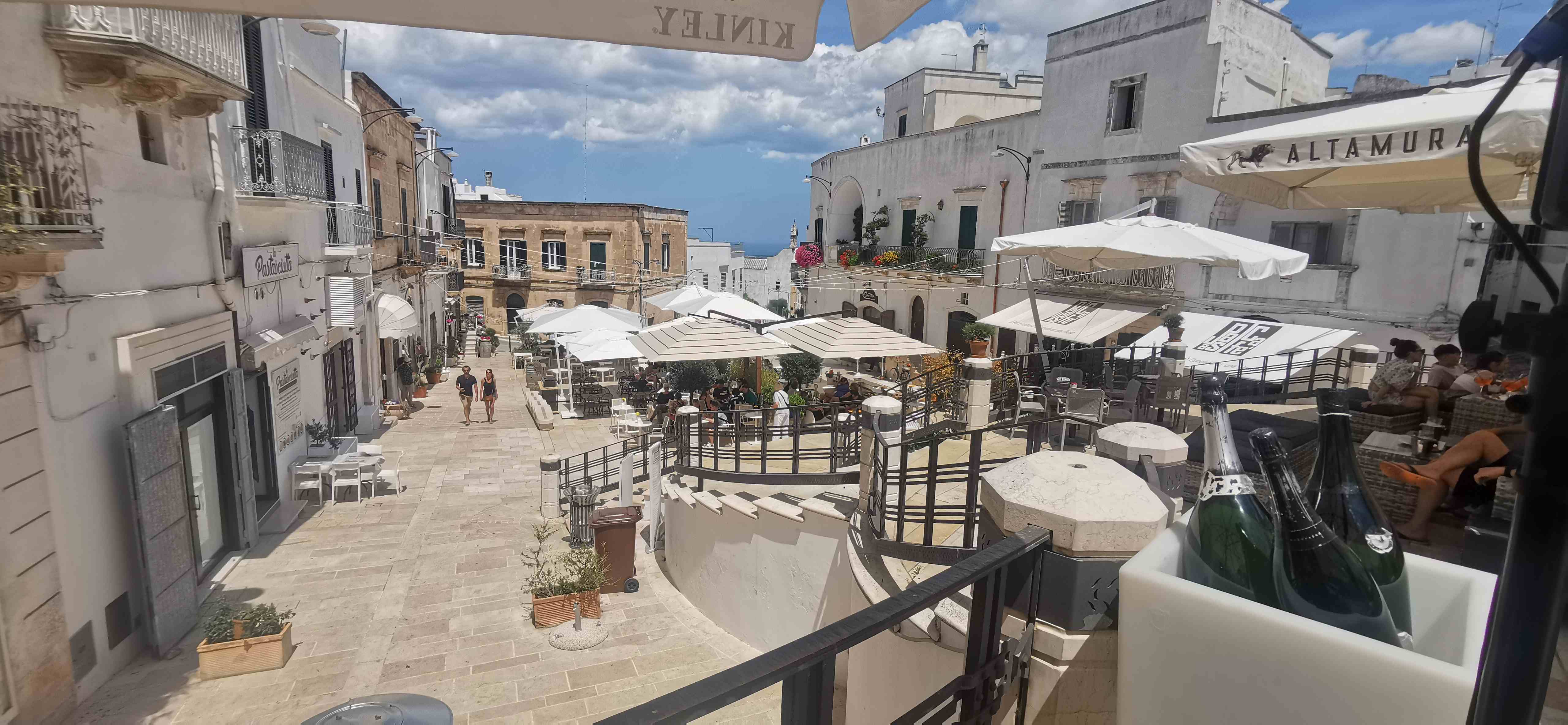089x Ostuni