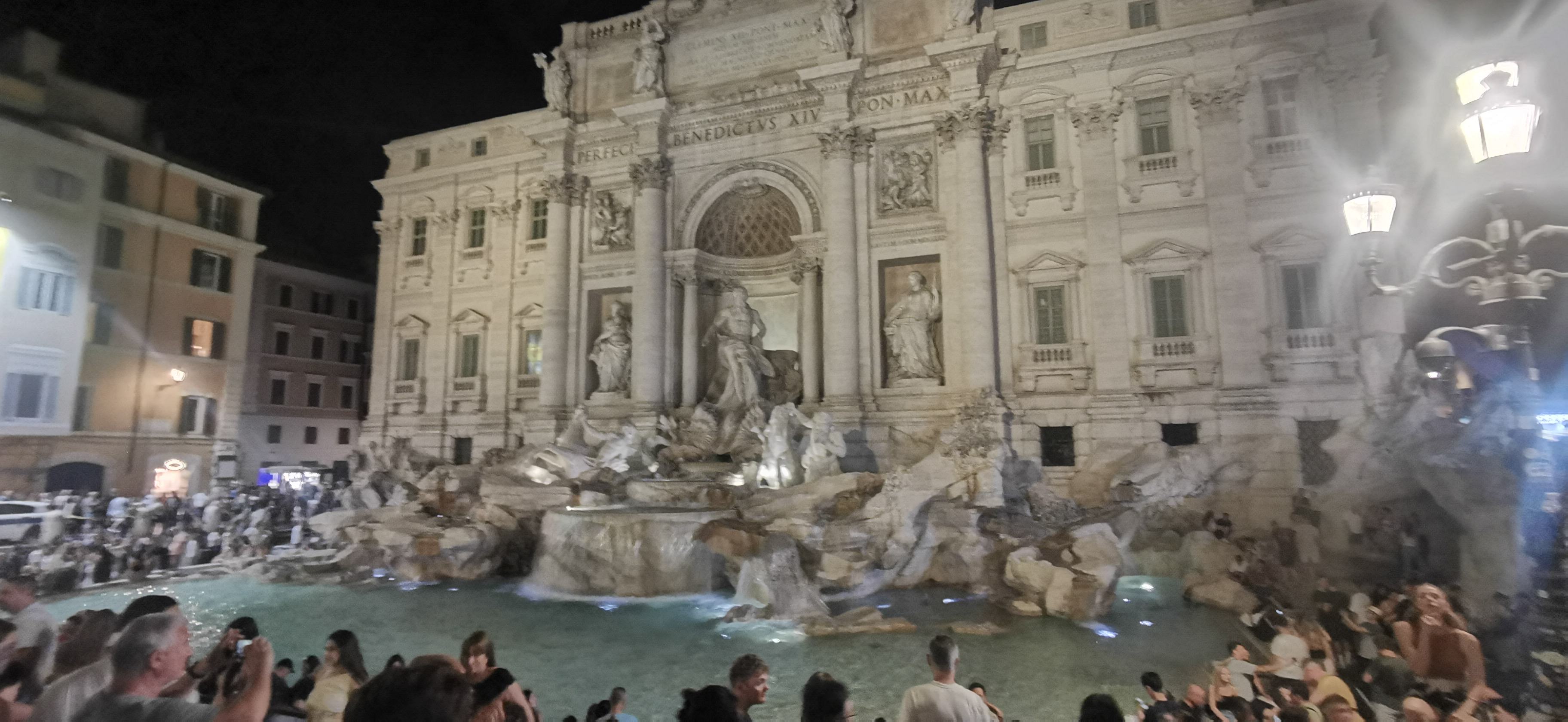010a Řím Fontana de Trevi