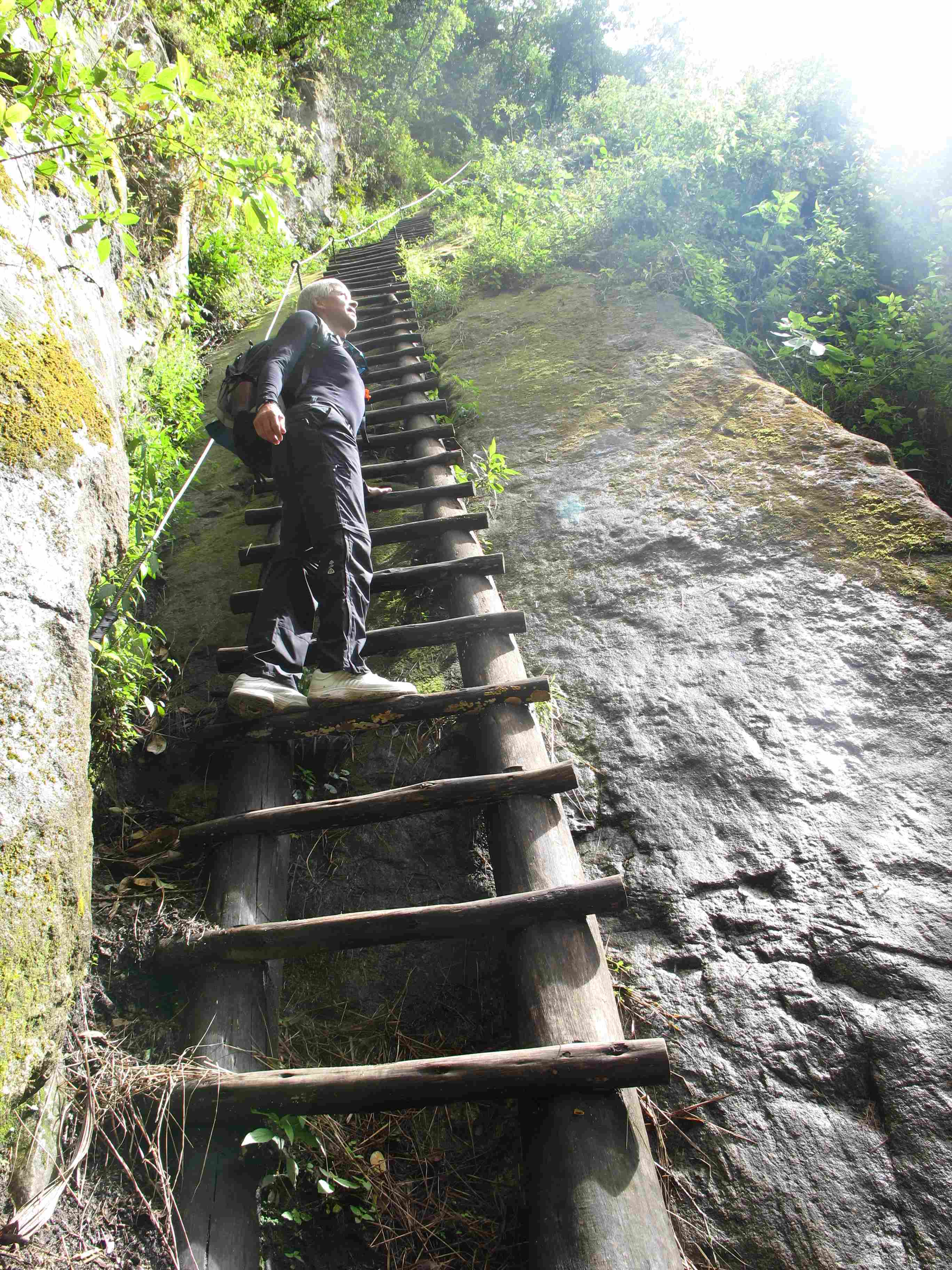 20 Aguas Calientes, MP - výšlap na horu