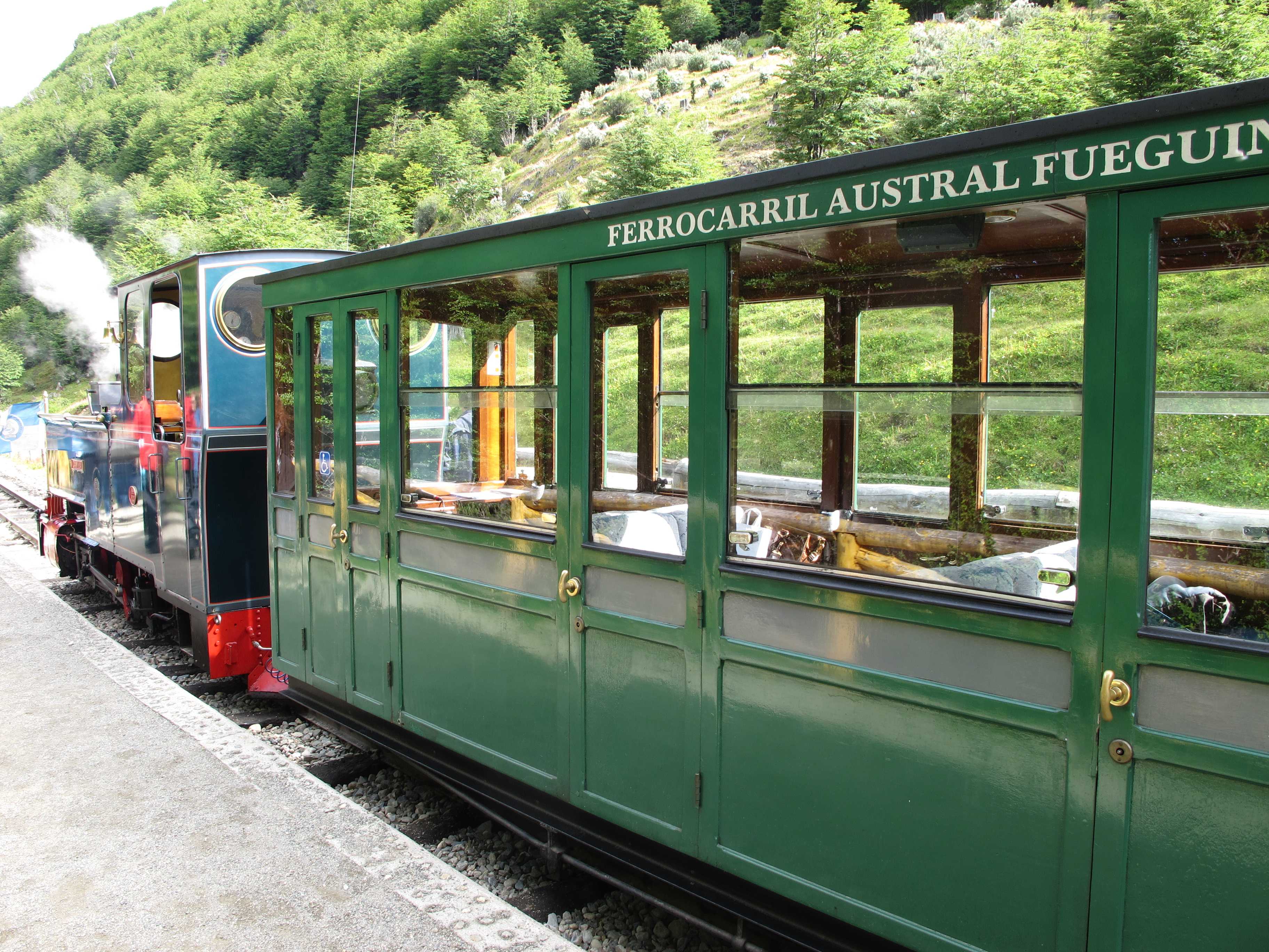 007 A- Ohňová země, Ushuaia